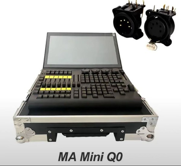 Grand MA2 Mini Q0 Stage 3D Effect DMX512 Stage Lighting Controller 